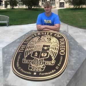 Meet your Posher, Temple